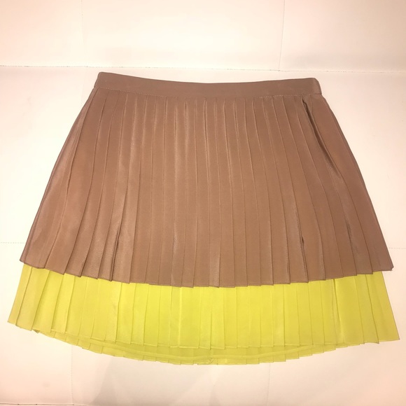 Gucci Dresses & Skirts - GUCCI Pleated Skirt Sz 46
